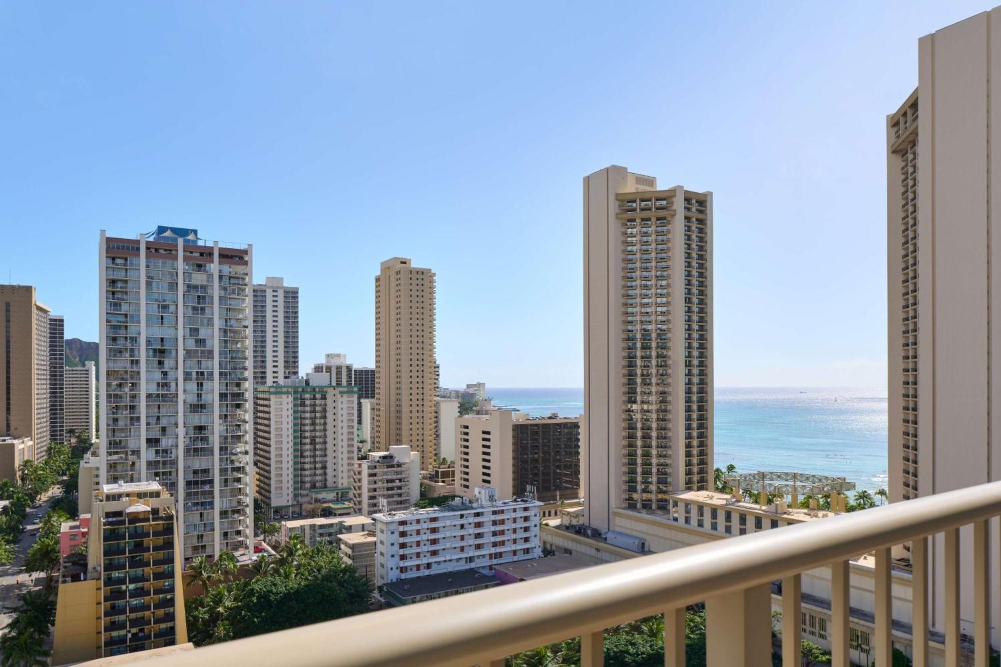 Outrigger Waikiki Paradise Hotel Гонолулу Екстер'єр фото