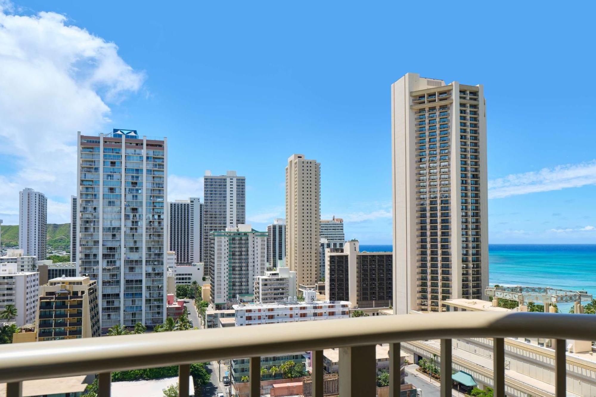 Outrigger Waikiki Paradise Hotel Гонолулу Екстер'єр фото