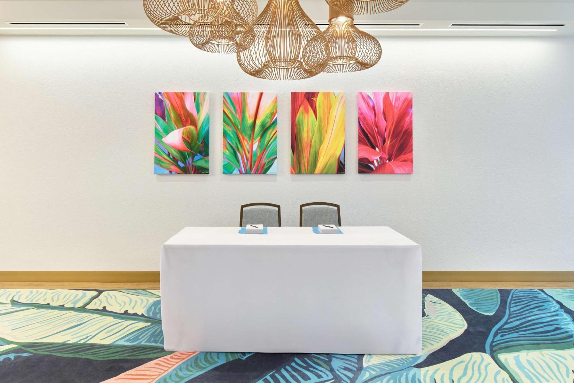 Outrigger Waikiki Paradise Hotel Гонолулу Екстер'єр фото